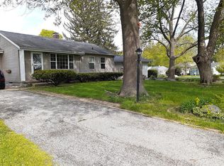 727 Southwest Dr, Champaign, IL 61820
