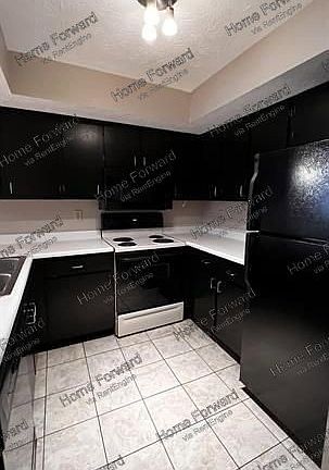 4th image of 562 Woodland Ave APT 29