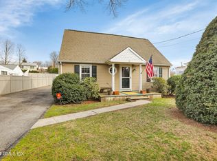 13 Riverside Ln, Riverside, CT 06878