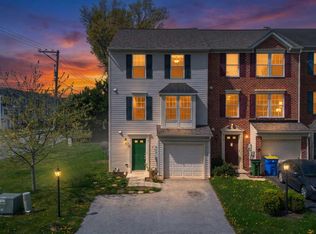 4 Forest View Ter, Hanover, PA 17331
