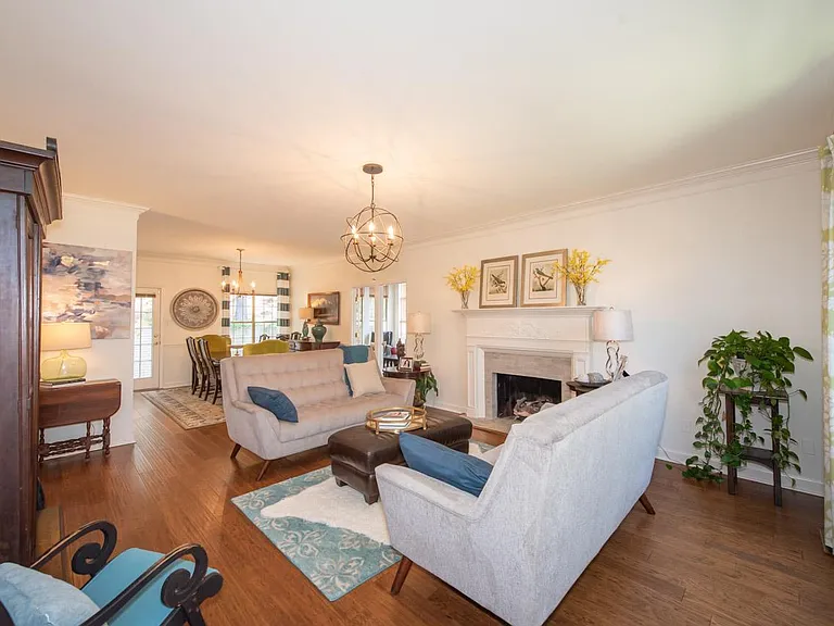 15 Lorian Dr — Photo 20