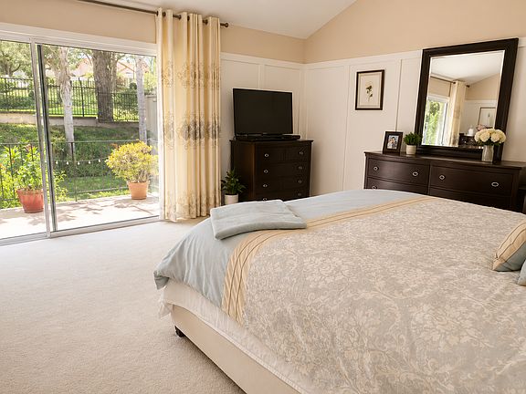 5th image of 5860 Vista Del Mar