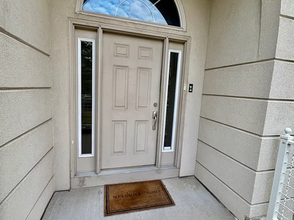 30 Beaconsfield Ct #30, Lincolnshire, IL 60069