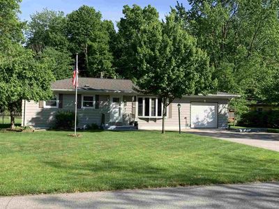 7920 Sunny Ln, Fort Wayne, IN, 46835