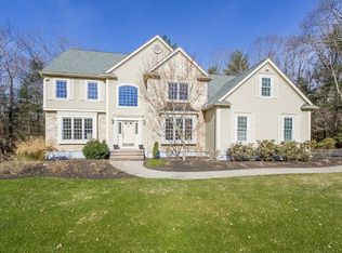 19 Old Town Rd, Walpole, MA 02081