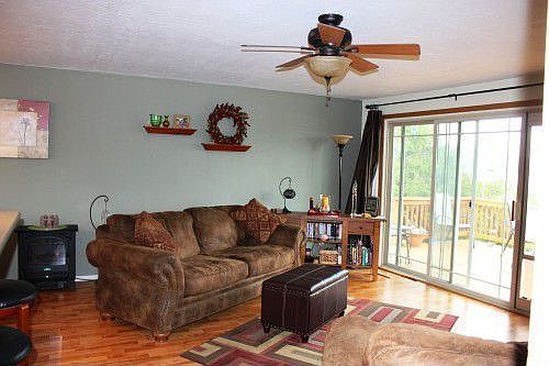 3rd image of 2312 W Crescent Dr