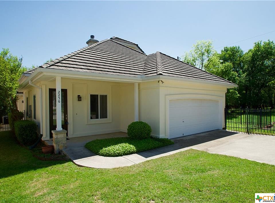 1st image of 2256 Garden Ct