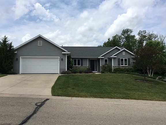 2nd image of 420 Thurow Dr