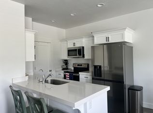 5156 E Lakefield Dr, Eagle Mountain, UT 84005