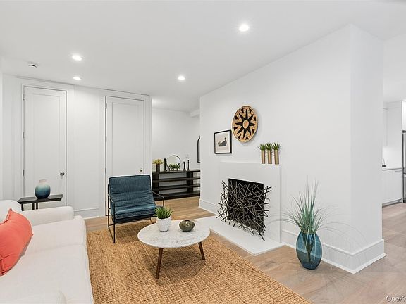 4th image of 148-09 Northern Boulevard #1D