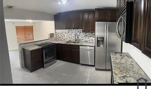 112 Ronald Rd — Photo 5
