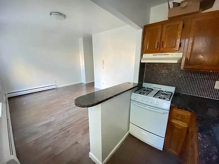 119 15th St #2B — Photo 8