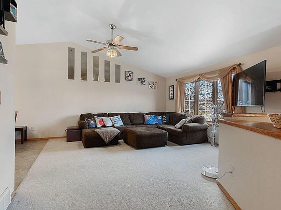 3rd image of 1171 Drews Dr