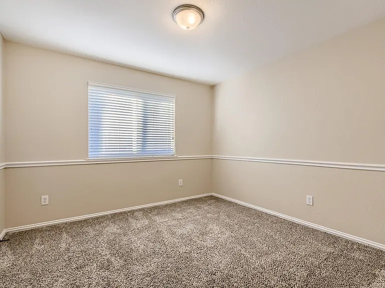 5301 Lily Dr — Photo 16