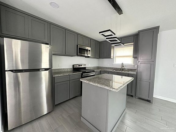 4th image of 3921 Las Vistas Ln #2