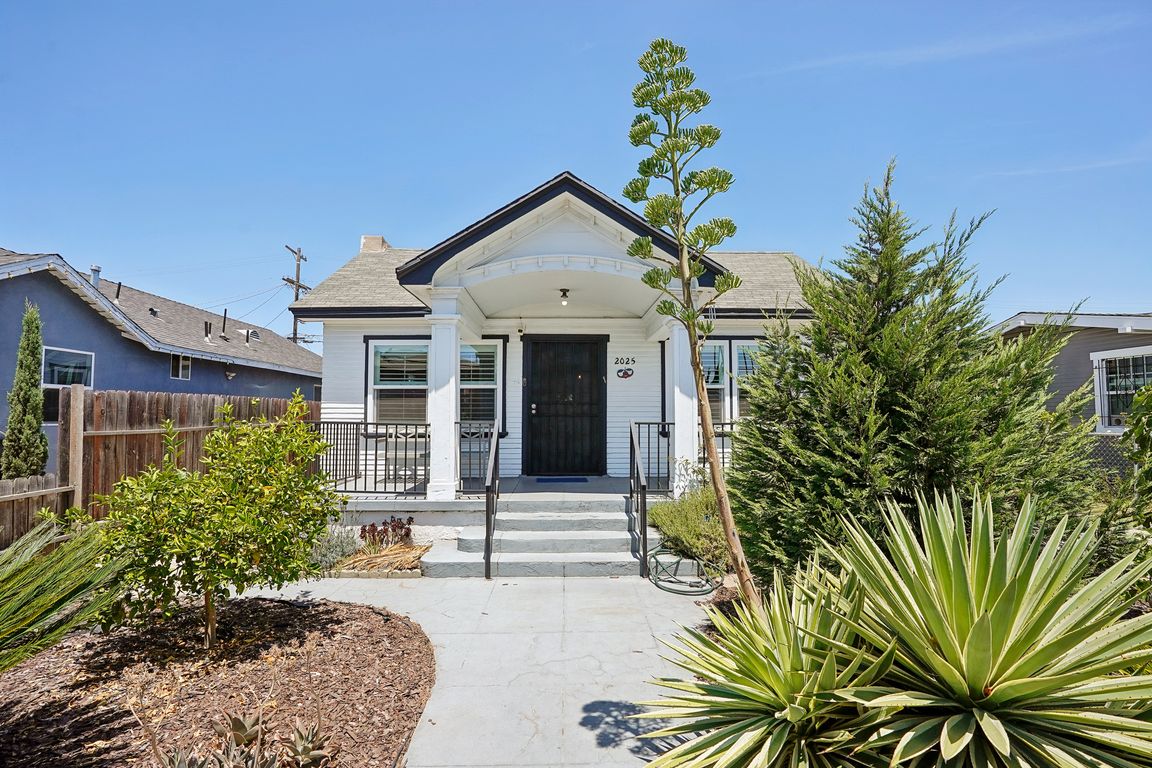 W Vernon Ave-S2507-001.jpg