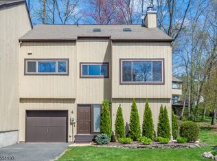 4 Hemlock Ln, Morristown, NJ 07960