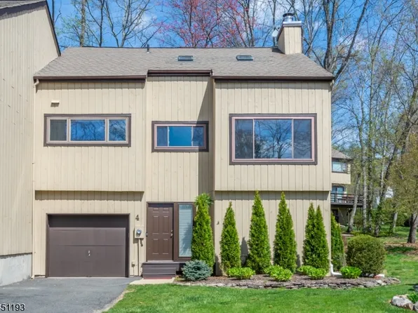 4 Hemlock Ln, Harding Twp., NJ 07960