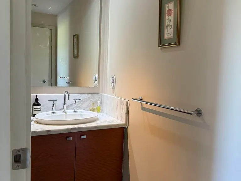 6015 Iona Dr #400 — Photo 11