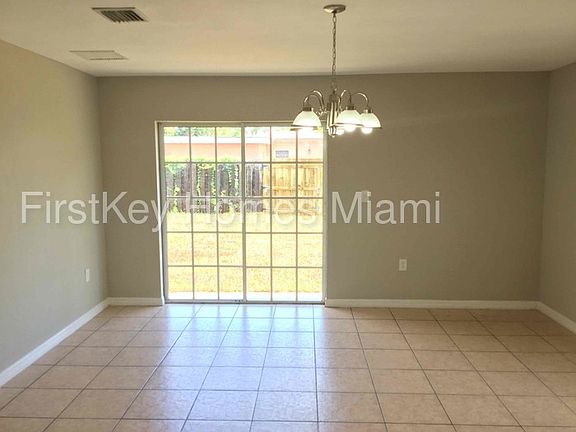 4th image of 1515 NE 181st St