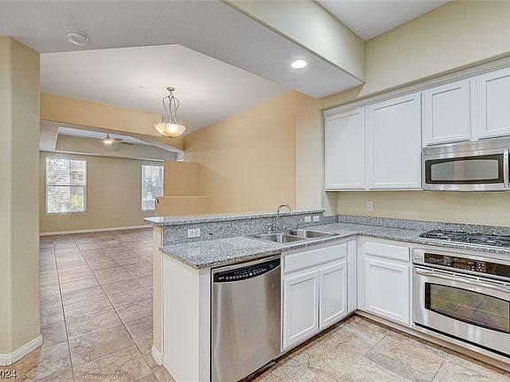 4th image of 32 E Serene Ave Unit 215