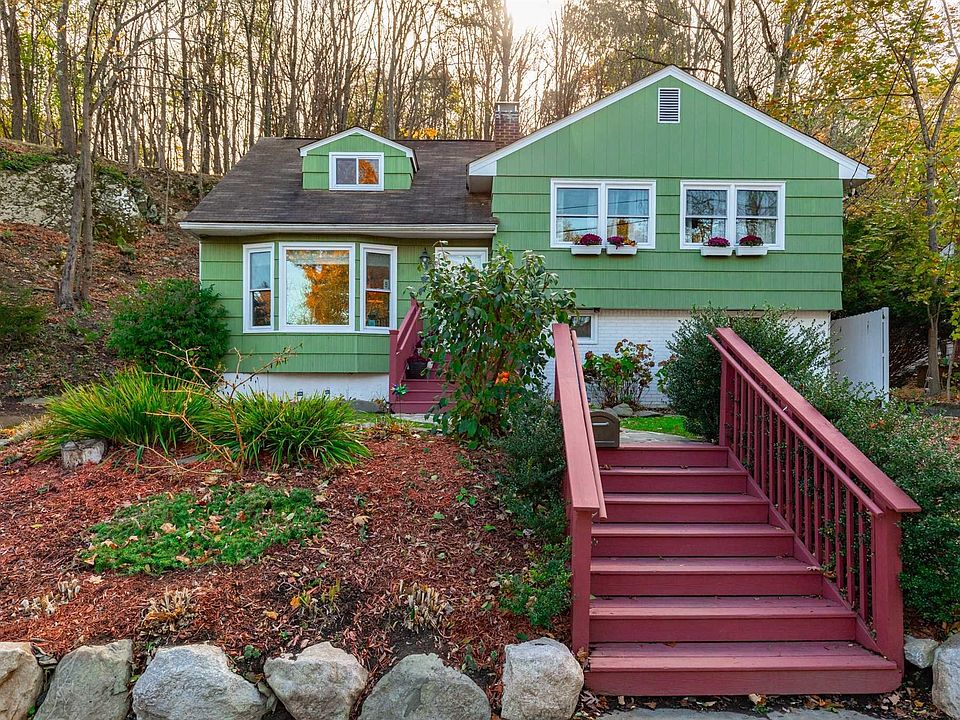 1st image of 9 Christopher Ave