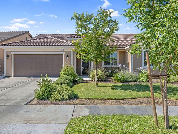 2nd image of 5121 W Brooke Avenue