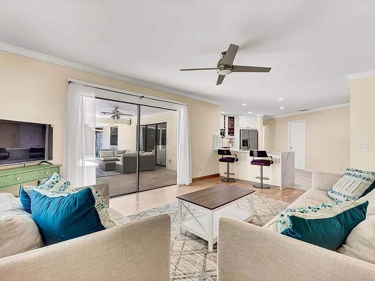 88 Pinehill Trl E — Photo 13