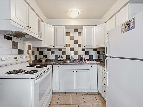 5th image of 205 Fane St #7A