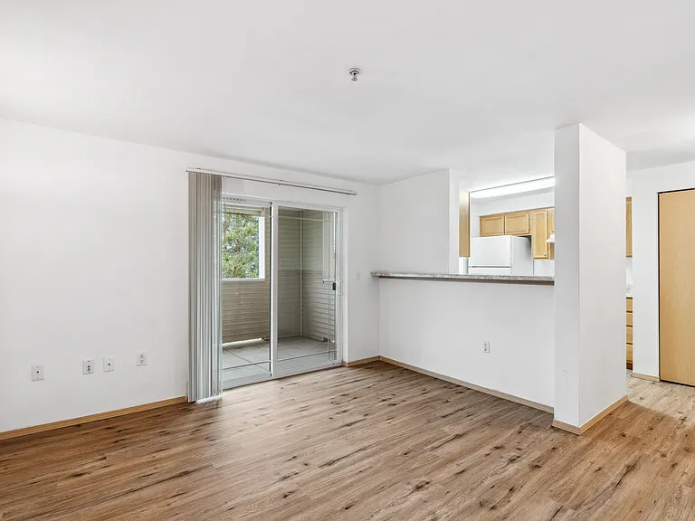 One Bedroom 605 Sq Ft One Bedroom 605 Sq Ft