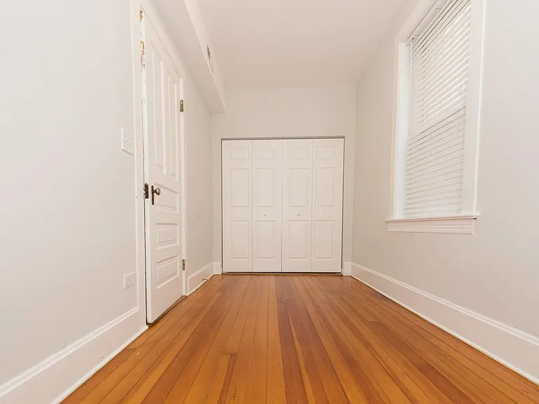 2539 W Walton St #2 — Photo 13