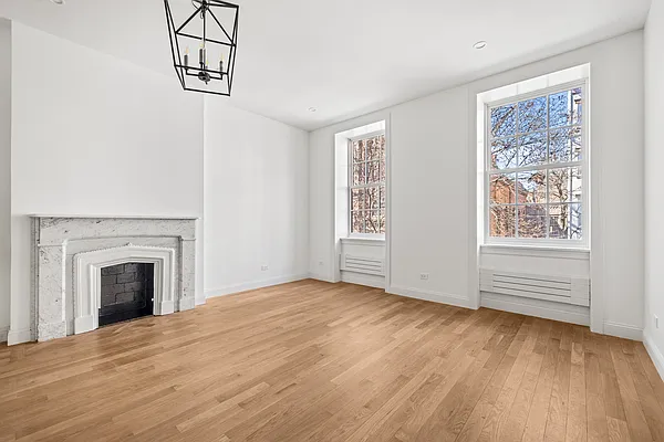 Sold by Compass | media 5