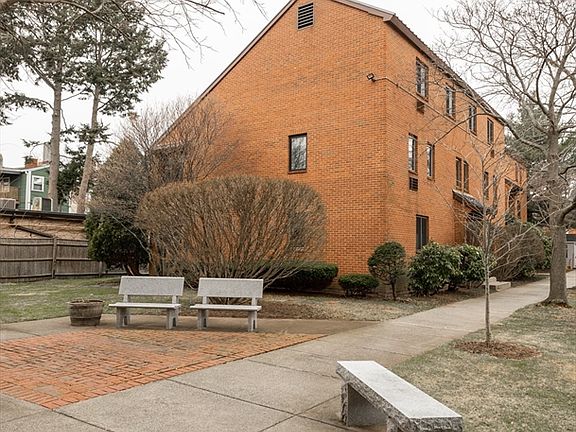 2nd image of 11 Barton Sq APT 201