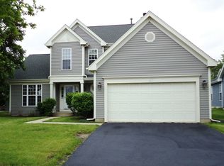 1677 McDowell Ave, Aurora, IL 60504