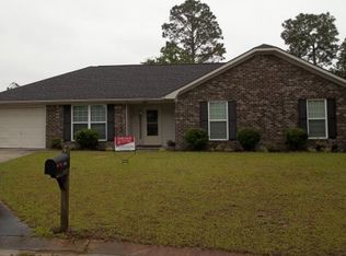 808 Malibu Dr, Hinesville, GA 31313