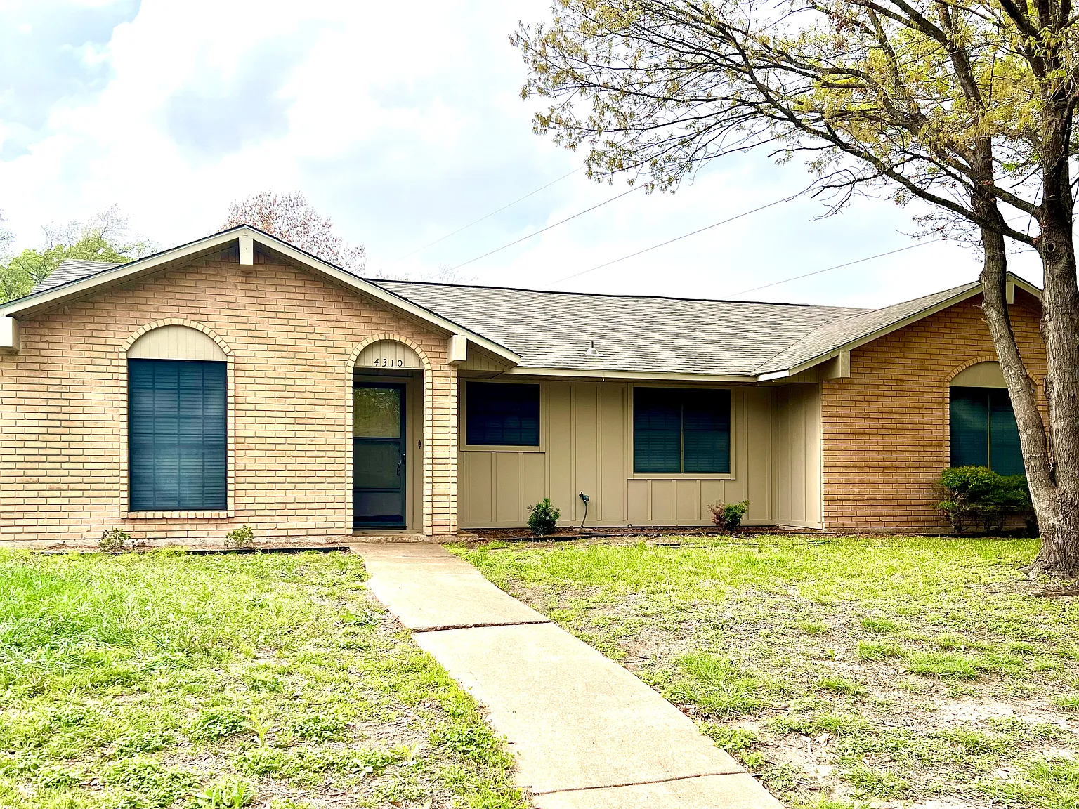 4310 Buckskin Trl — Photo 2
