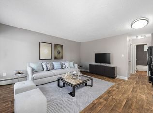 Cresta Run Apartments, Arvada, CO 80002