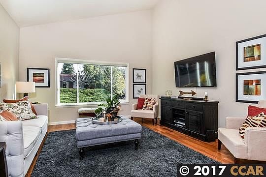 4th image of 533 Roanoke Dr