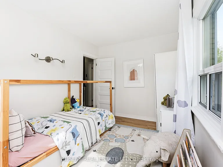 58 Valhalla Blvd — Photo 18