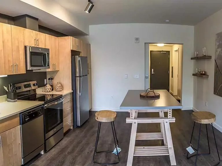 The Montessa | Modern Living in Portland's Vibrant Slabtown Neighborhood — Photo 15