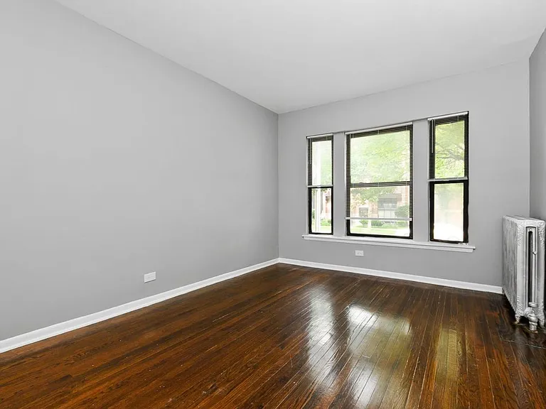4352-58 S Indiana Ave #118-124 — Photo 2