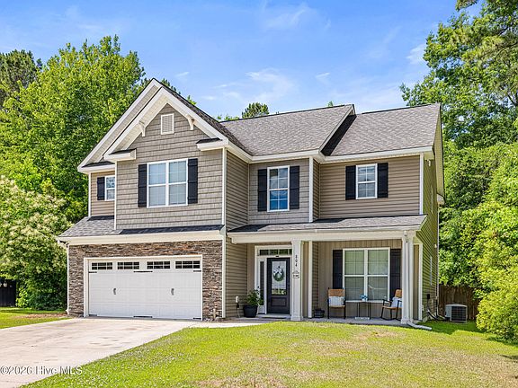 5th image of 804 Little Cardinal Court