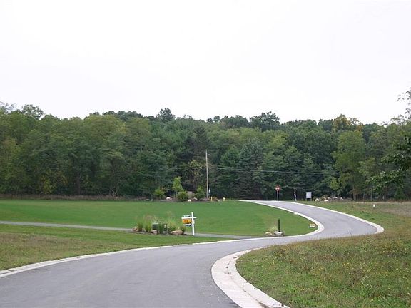 3rd image of 14 Carolina Dr