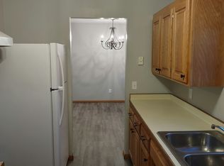 530 7th St NW #4, Faribault, MN 55021