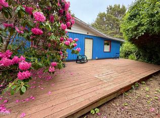 1390 SW Sherwood Ln, Waldport, OR 97394