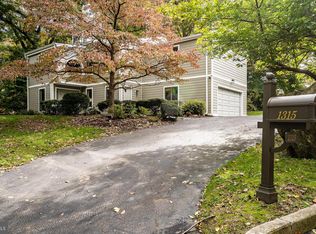 1315 Hollow Cove Rd, Narberth, PA 19072