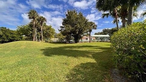2nd image of 3150 SW Sunset Trace Circle