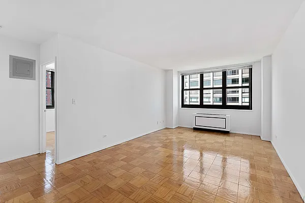 Rented by Byson Real Estate Company | media 10