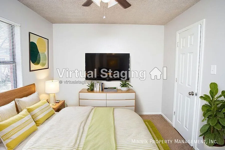 2 bedroom | Frenship ISD | 6102 24th St. — Photo 2