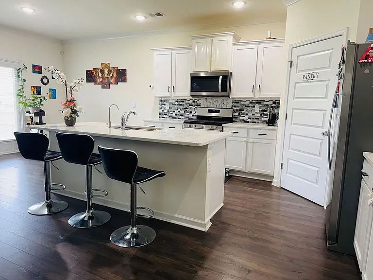 3369 English Elm Way — Photo 3